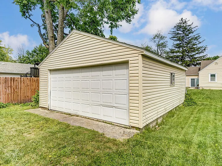 71 Lucas Dr — Photo 66