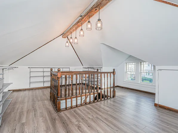 11 Bayview Place image 22 of 33