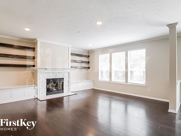 3rd image of 10911 Jessie Cir