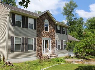 6 E Hidden Valley Ct, Newton, NJ 07860