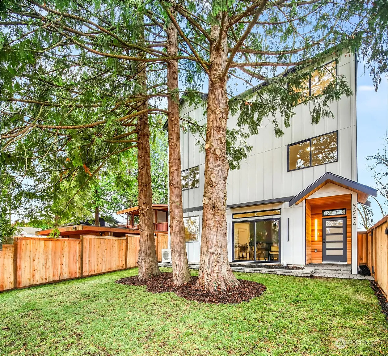 8647 A 18th Avenue SW photo 1