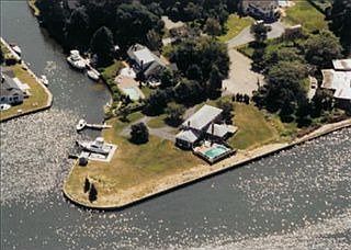 1st image of 9 Great Cove Ln