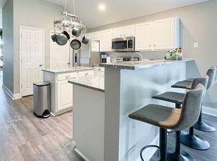 8632 Lake Springs Trl, Hurst, TX 76053