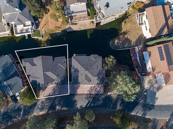 3rd image of 670 Bret Harte Dr #425