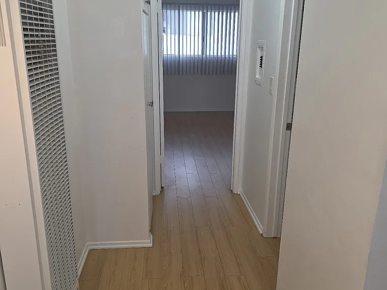 230 Bay St #5 — Photo 7