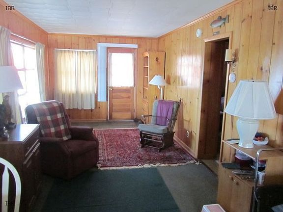 3rd image of 661 Firelane #5