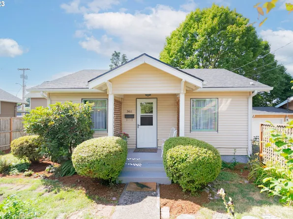 2611 E 8th St, Vancouver, WA 98661