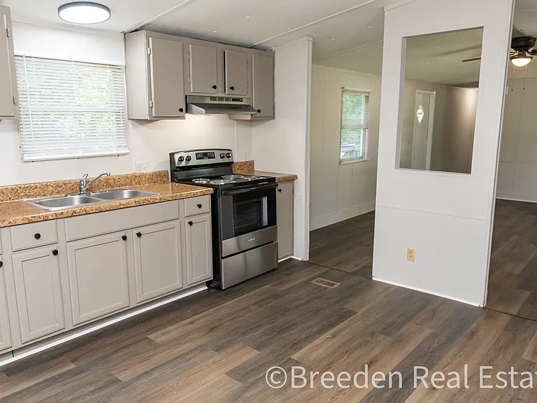 1760 Peaceful Ln — Photo 1