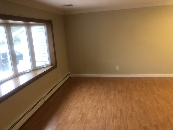 4th image of 1230 Bellmore Ave