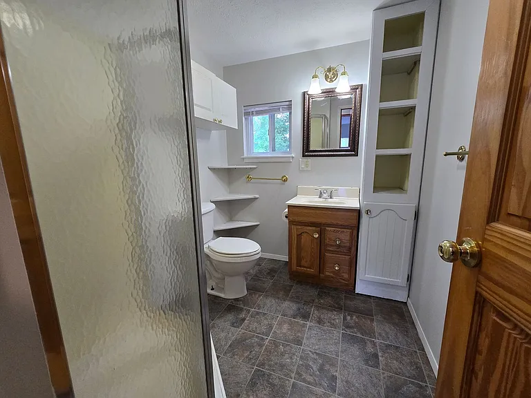 16 Wilshire Wood Dr — Photo 15