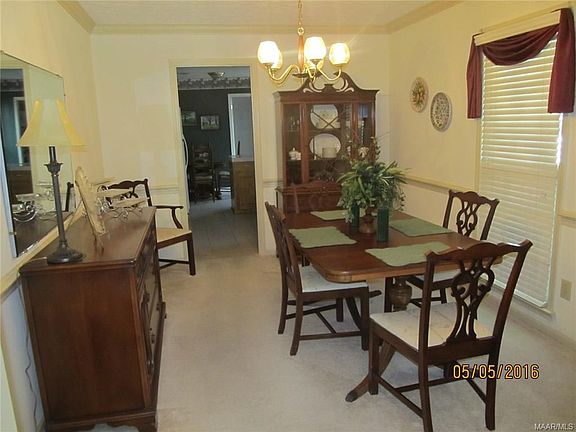 3rd image of 3817 Elm Ave