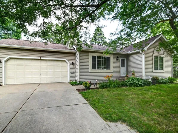 702 Sky Ridge Dr, Madison, WI 53719