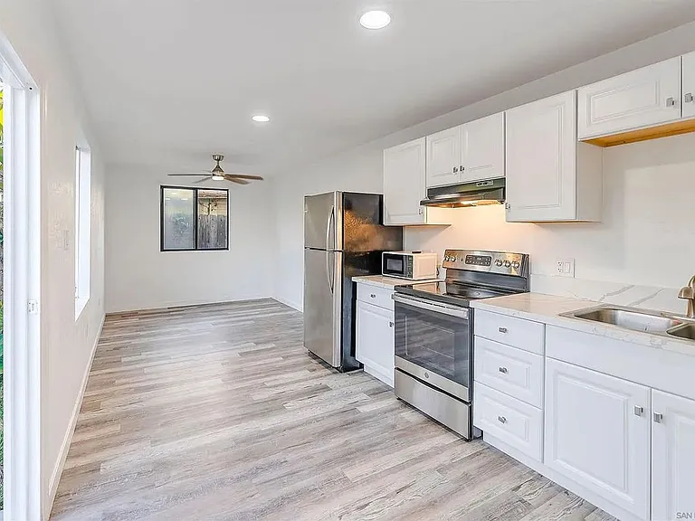 632 Dahlia Ave #2 — Photo 6