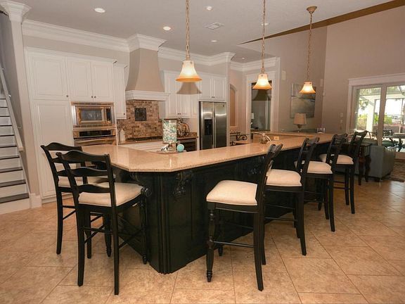 2nd image of 458 Bayshore Dr
