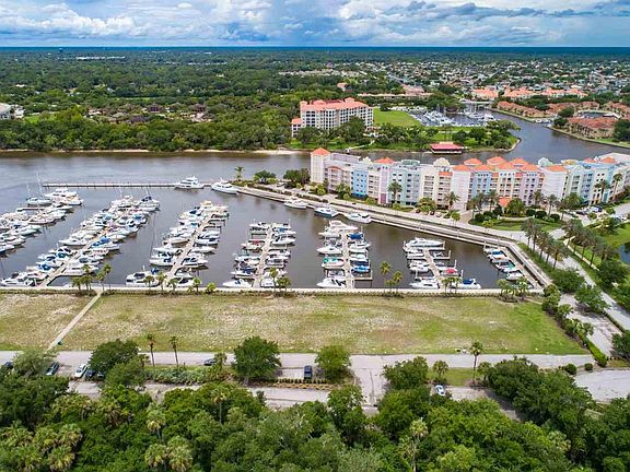 3rd image of 116 Harbor Village Point S