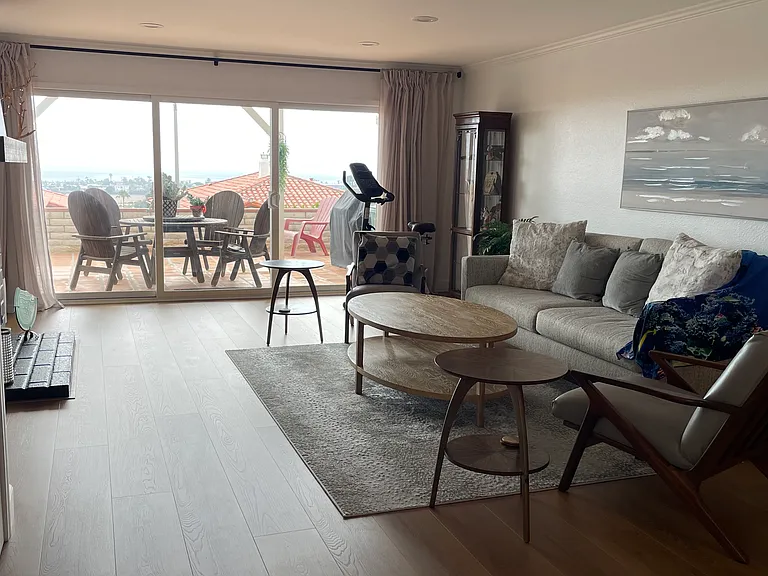 6721 Clover Ct — Photo 2