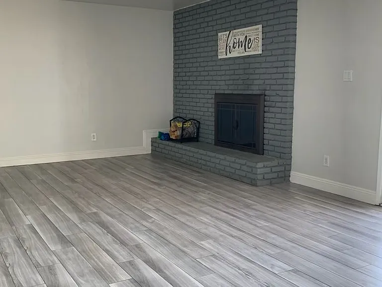 4605 Christmas Tree Ln — Photo 7