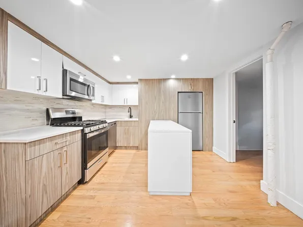 171 8th Street image 17 of 33