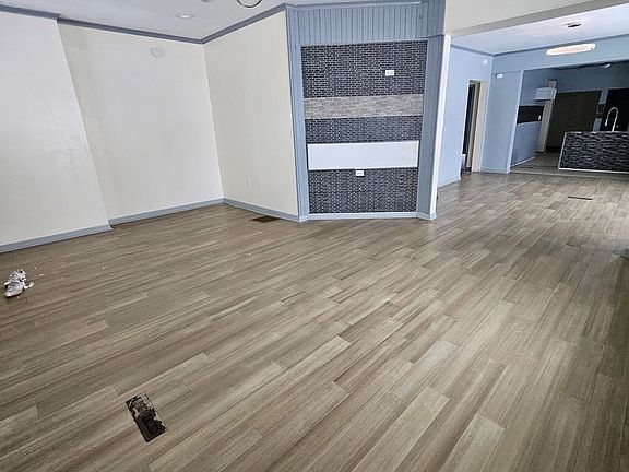 3rd image of 1803 Buffalo Rd #1