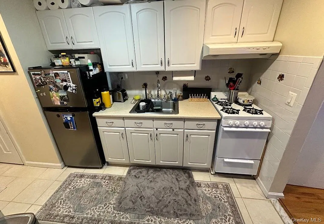 1 bed, 1.0 bath, 350 sqft, $2,500 — Photo 3