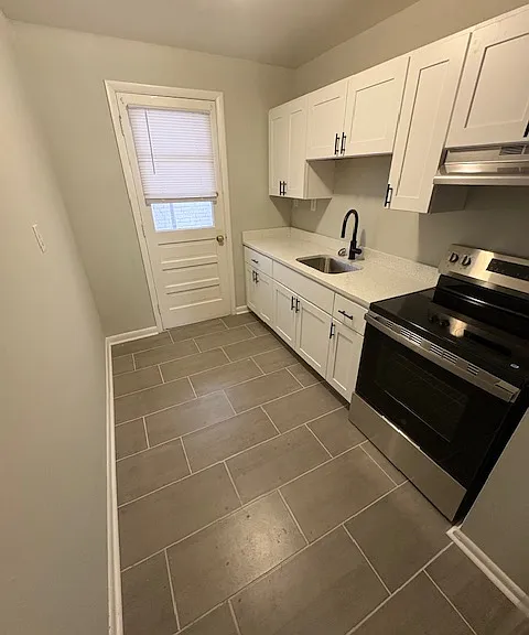 519 Boissevain Ave #A4 — Photo 1