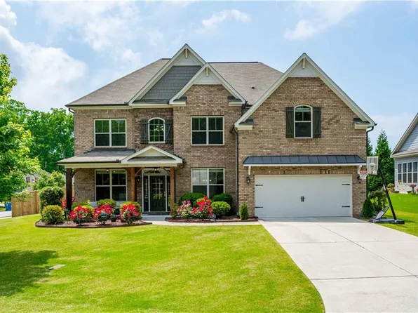 5425 W Point Dr, Cumming, GA 30040