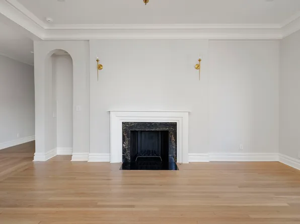 210 West 90th Street image 3 of 19