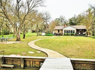 21 Point Loop, Huntsville, TX 77320