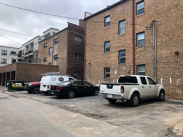 4428 N Oakland Ave — Photo 13