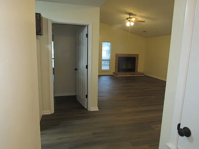 540 Crooked Creek Ct — Photo 25