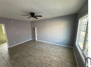 1115 S Tamarind Ave #B, Compton, CA 90220