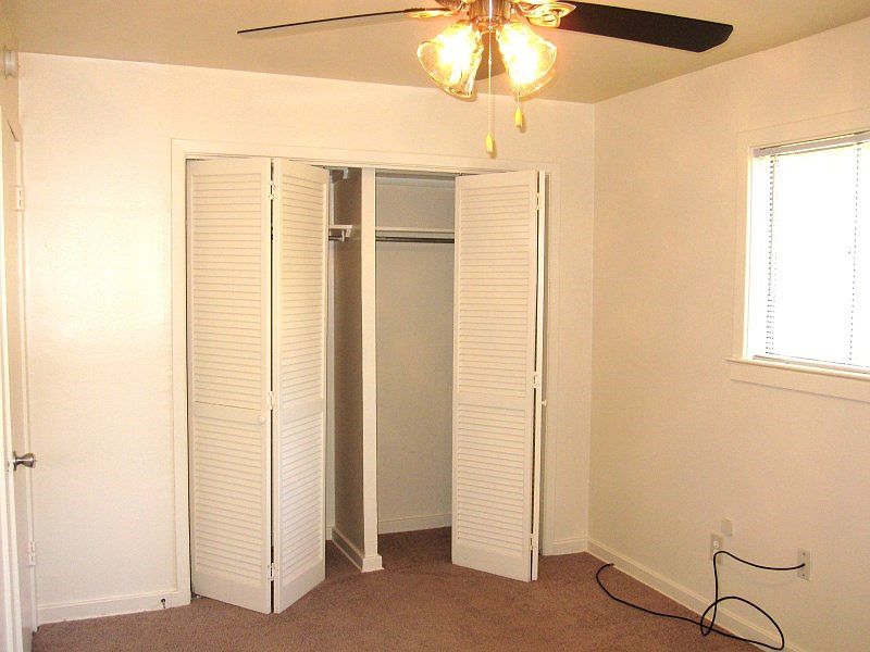 1st image of 1502 Southlawn Blvd