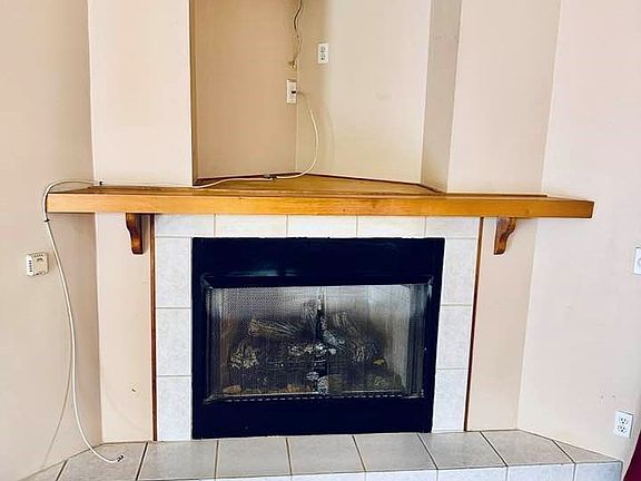 3rd image of 300 Birchwood Ln