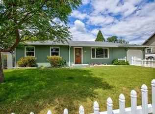 868 NE Church Ave, Roseburg, OR