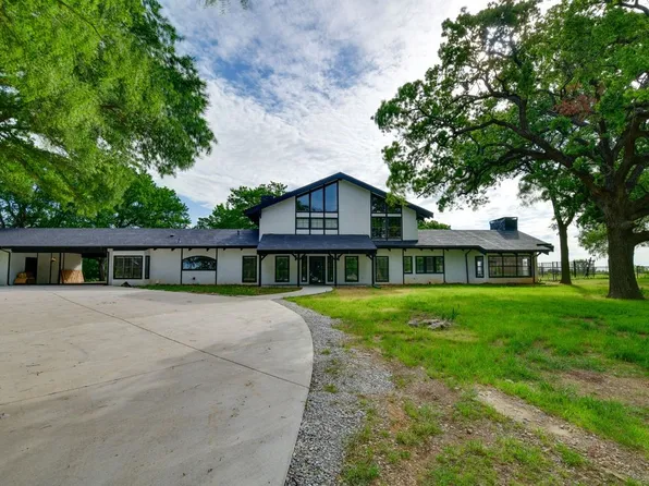 11470 Massey Rd, Pilot Point, TX 76258