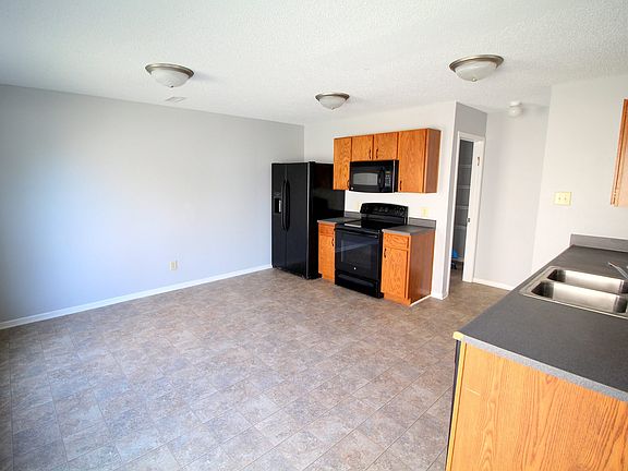 3rd image of 2604 Priest Dr
