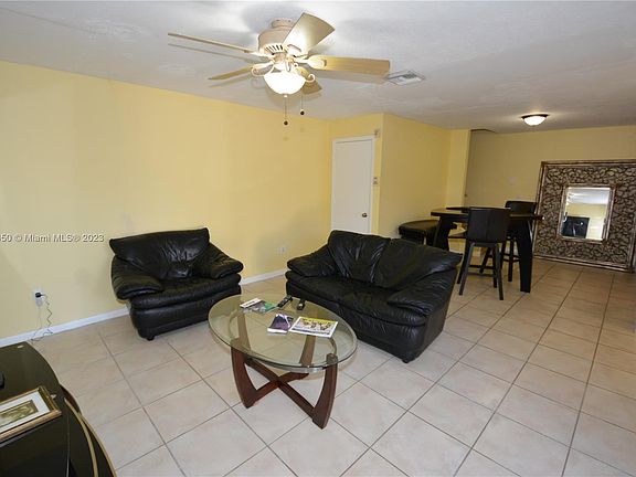 5th image of 2348 Lena Ln