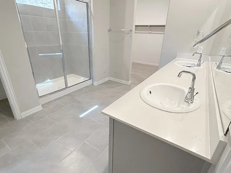 212 Stonebrook Trl — Photo 19