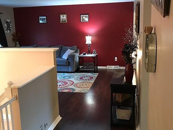 2nd image of 7216 Antoinette Dr