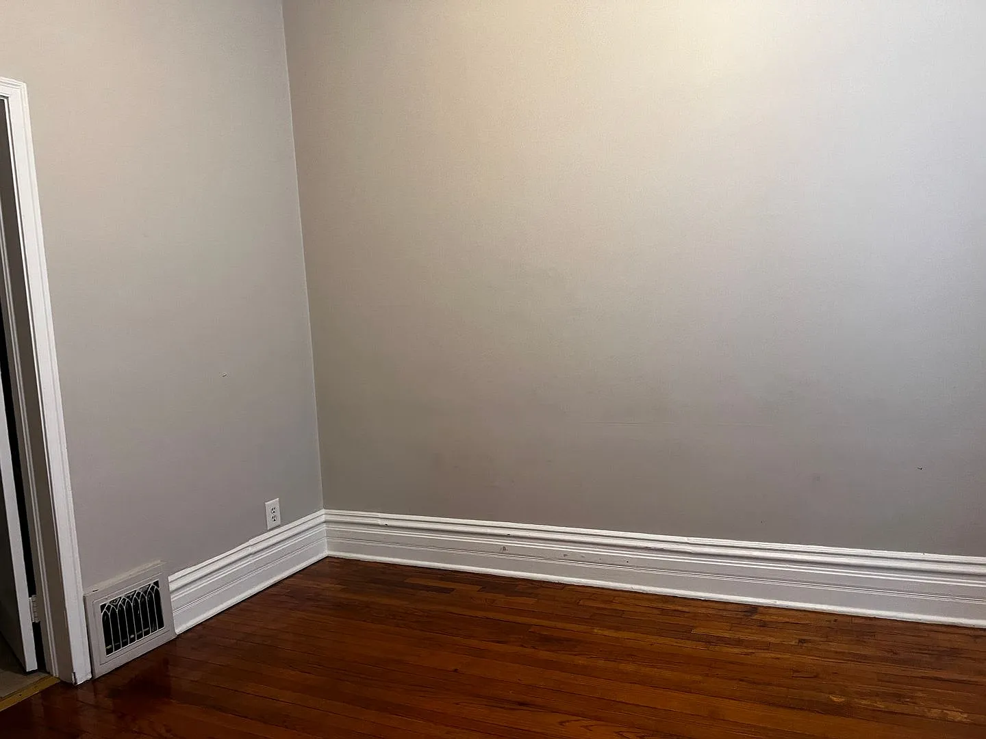 RICH 248 — Photo 2