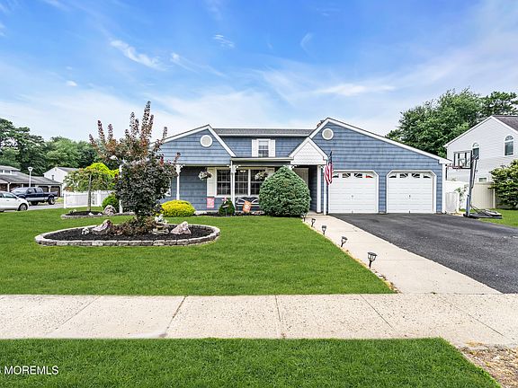3rd image of 3 Hedgewood Road