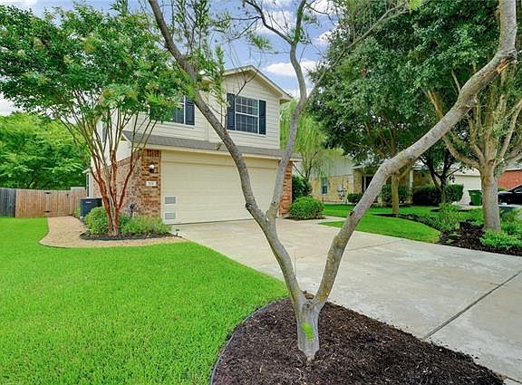 3rd image of 521 Grey Feather Ct
