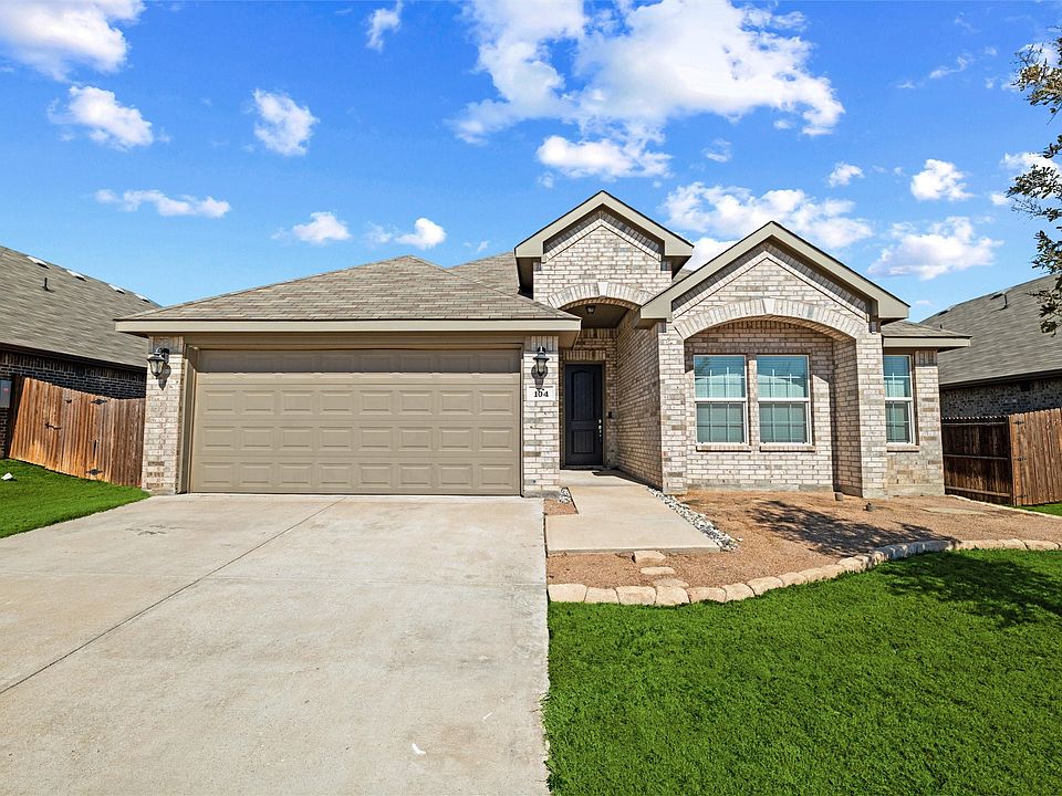 1st image of 104 Cadyn Dr