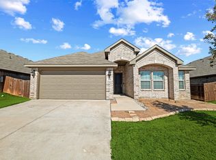 104 Cadyn Dr, Keene, TX 76059