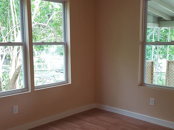 2nd image of 5019 Blessing St