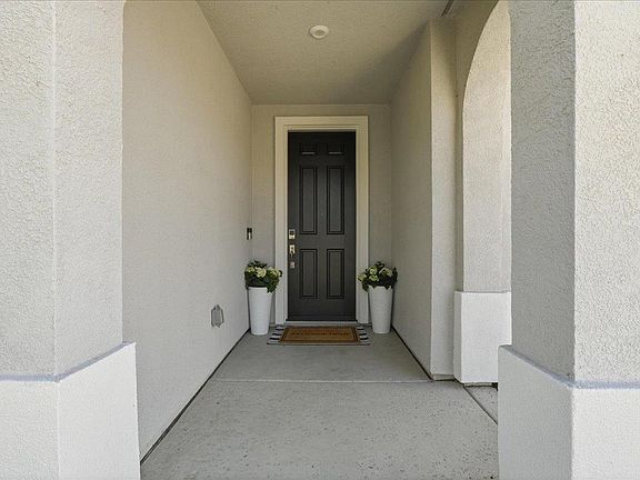 2nd image of 809 Banpo Ct