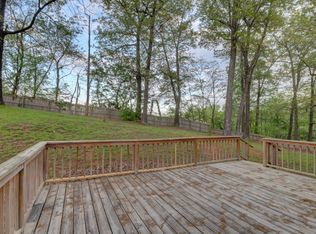 521 Brentwood Cir, Clarksville, TN 37042