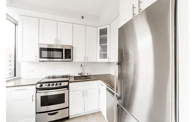 Rented by Douglas Elliman | media 104