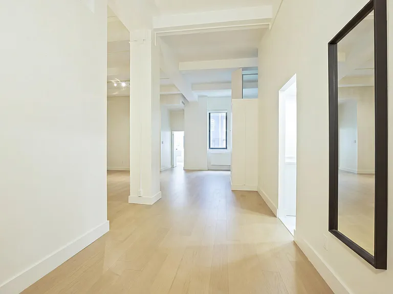 251 W 19th St #2C — Photo 20