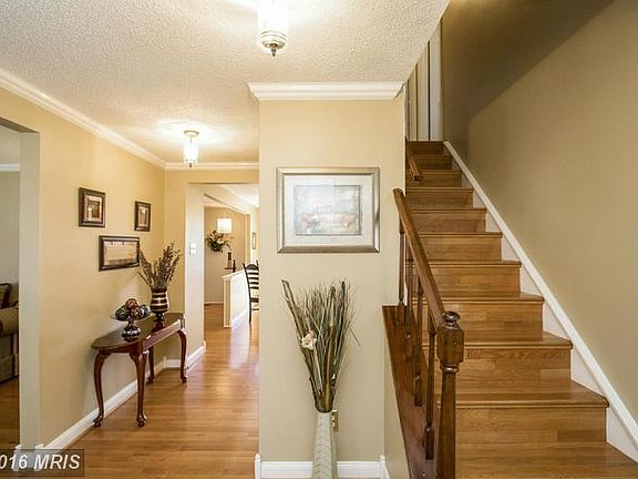 3rd image of 10323 Steamboat Landing Ln